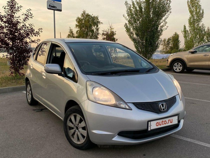 Хонда фит 2009 года