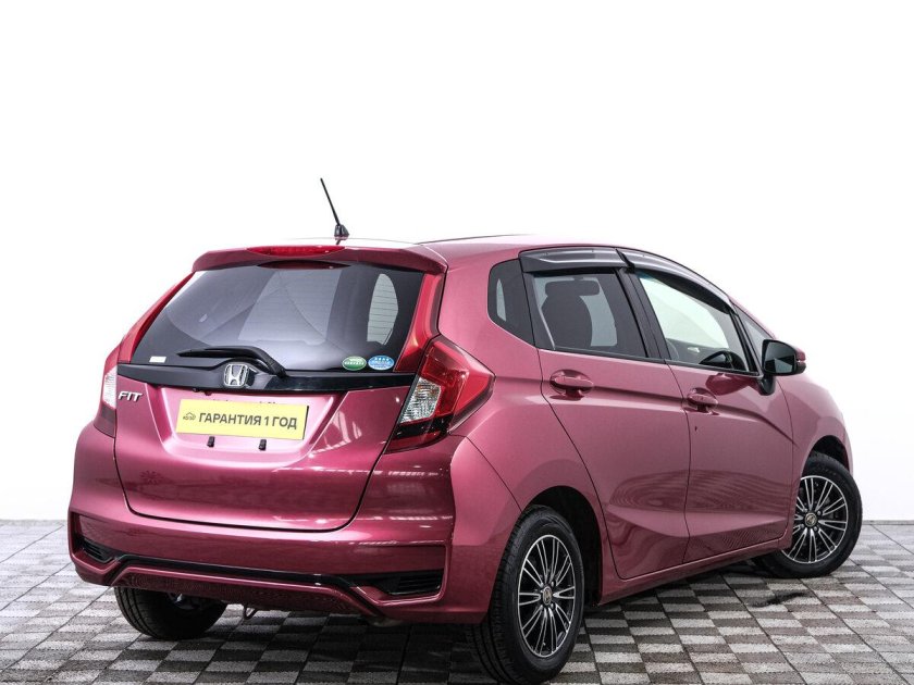 Хонда фит 2017