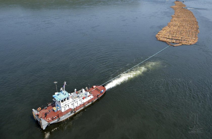 Буксировка плотов