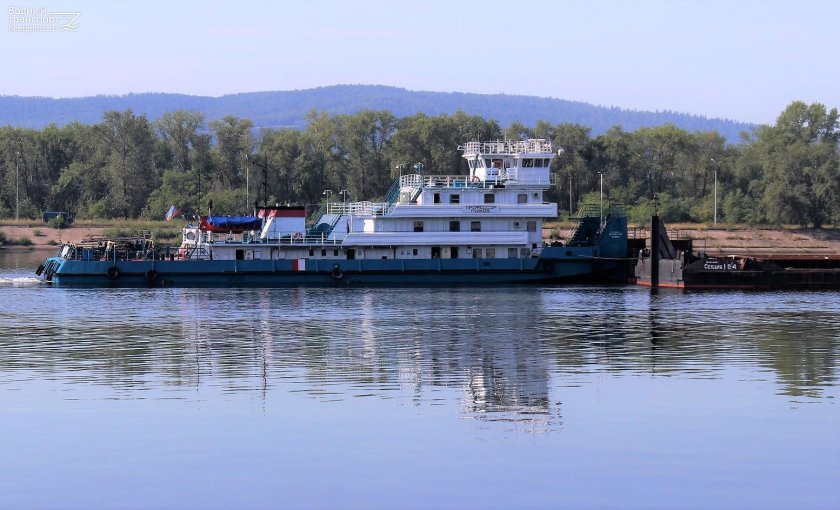 Профессор Рыжов теплоход