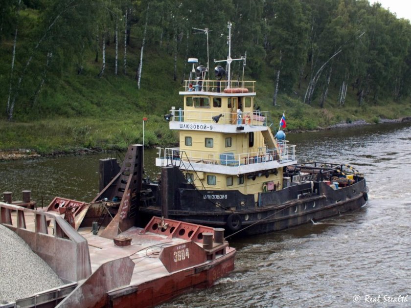 Буксир толкач Шлюзовой