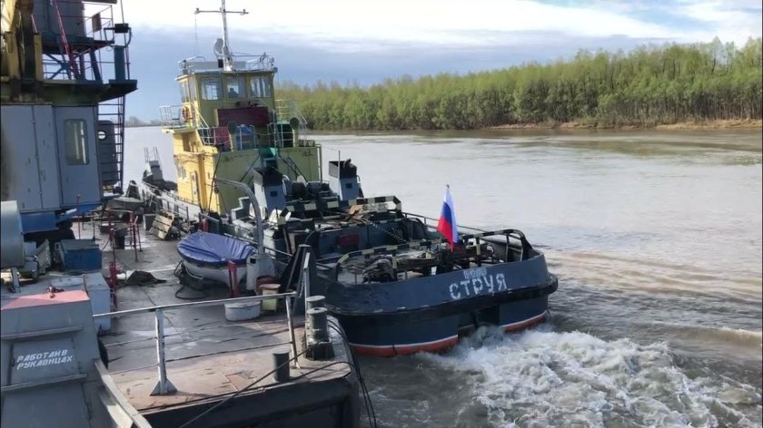 Буксир толкач