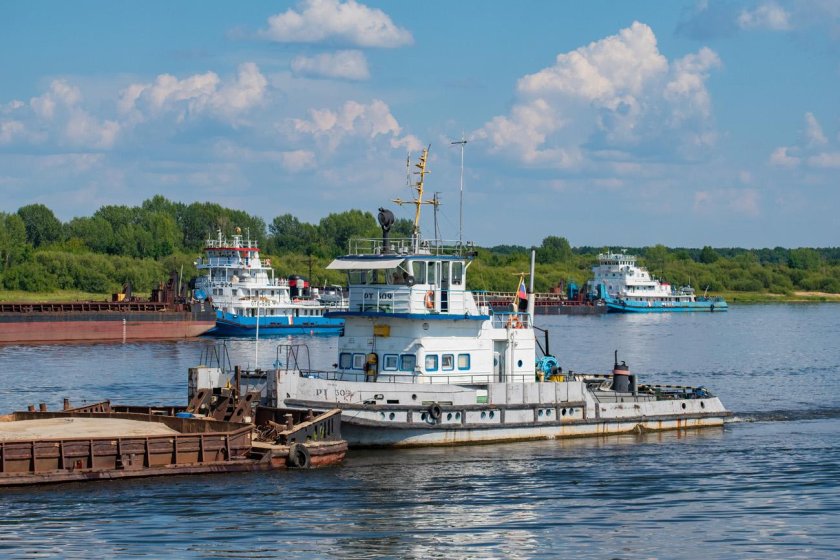 Александр Обухов буксир толкач