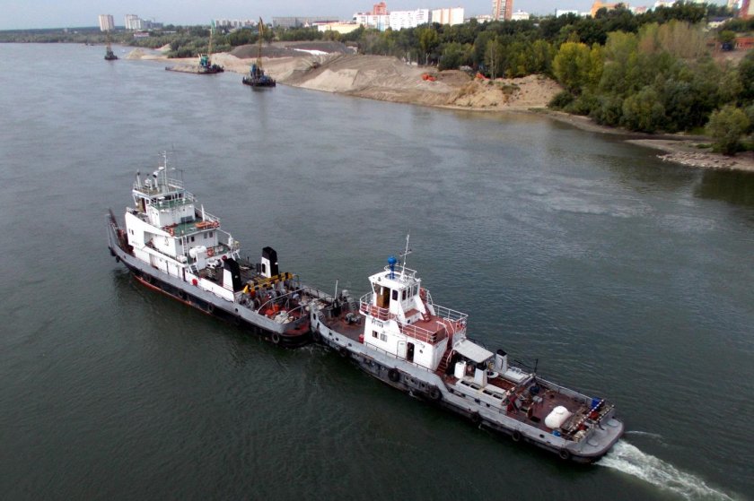 Речные буксиры и толкачи