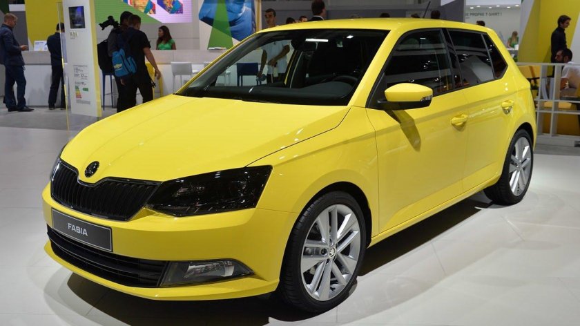 Шкода Фабия 2015