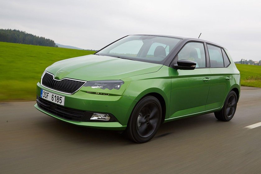 Шкода Фабия 2015