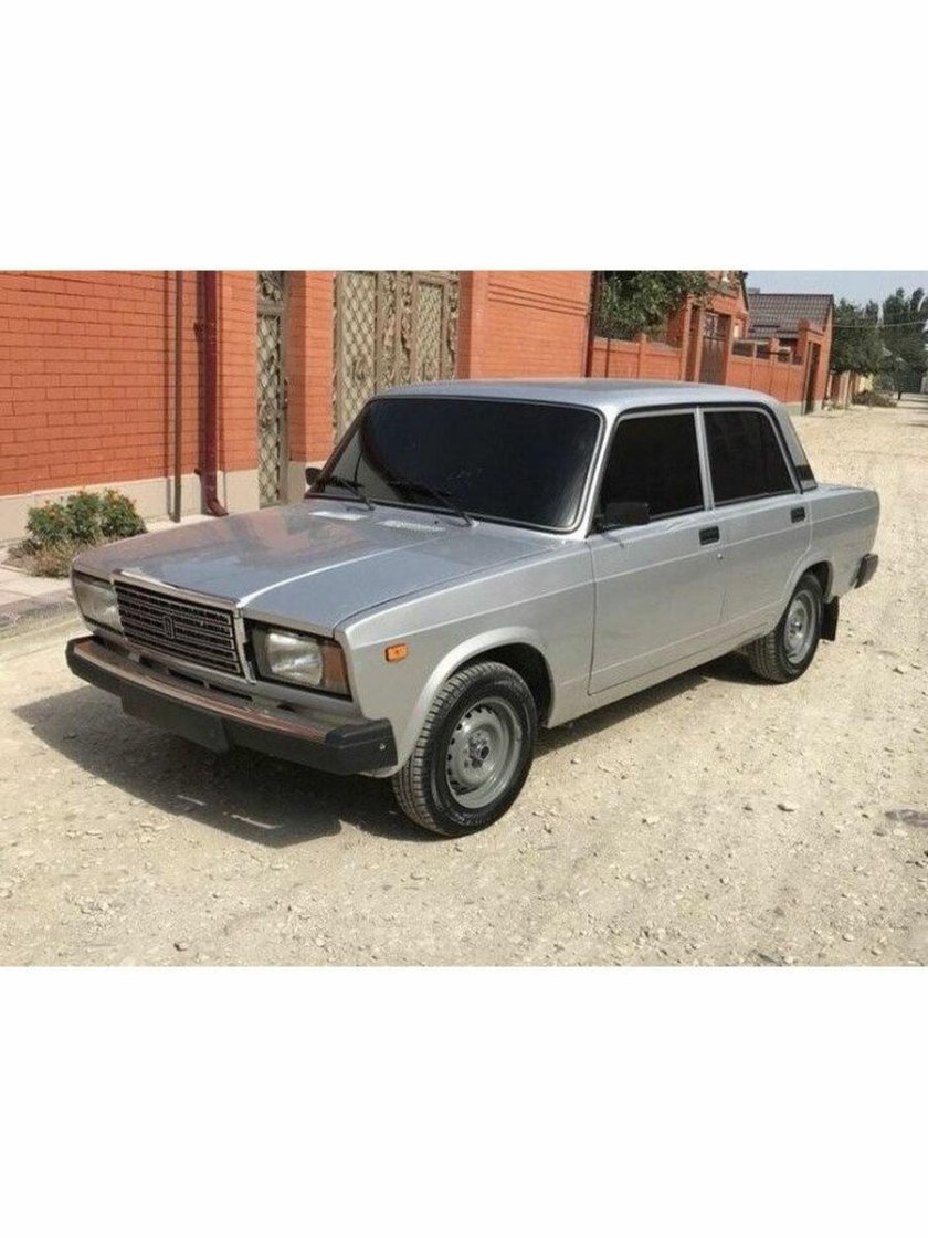 ВАЗ 2107 серебристая