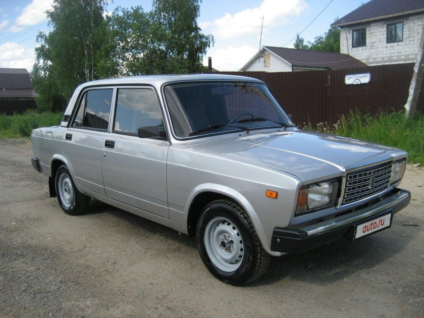 ВАЗ 2107 21