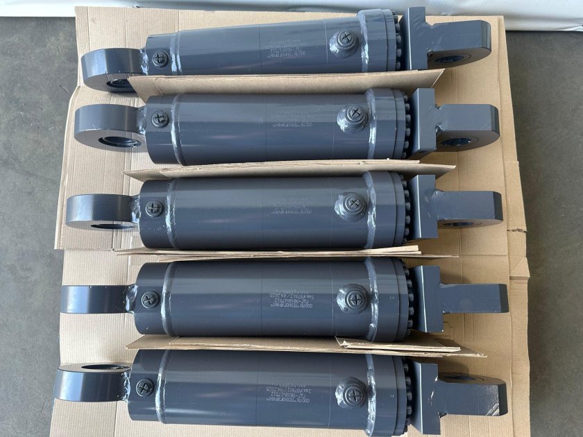 Гидроцилиндр подъема стрелы