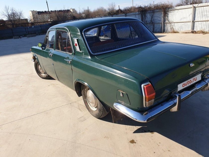 Газ 24 зеленая