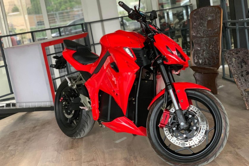 Kawasaki z1000 электромотоцикл