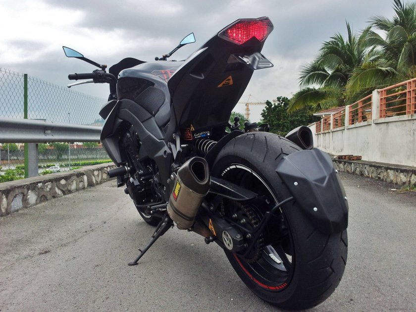 Заднее крыло z1000