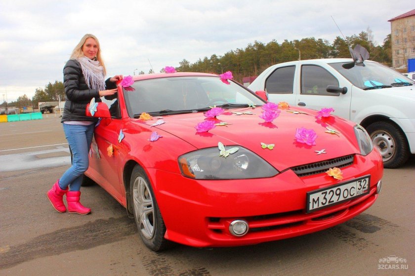 Украшение машины автоледи