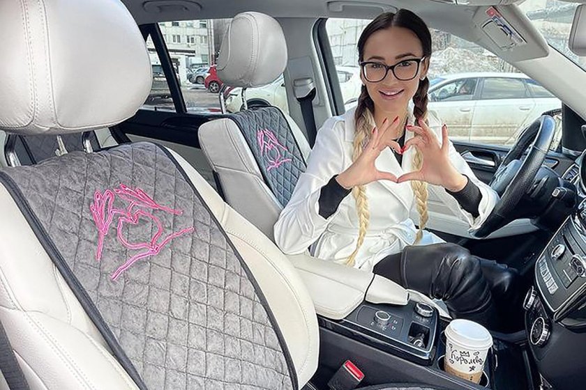 Автоледи за рулем