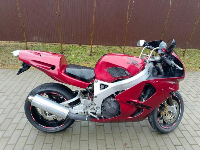 Мотоцикл honda cbr