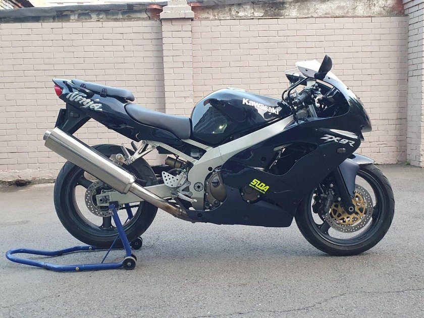 Kawasaki ninja zx 9 r