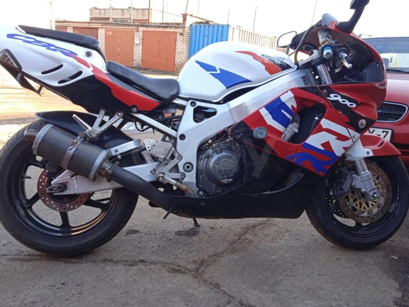 Хонда 900 кубов