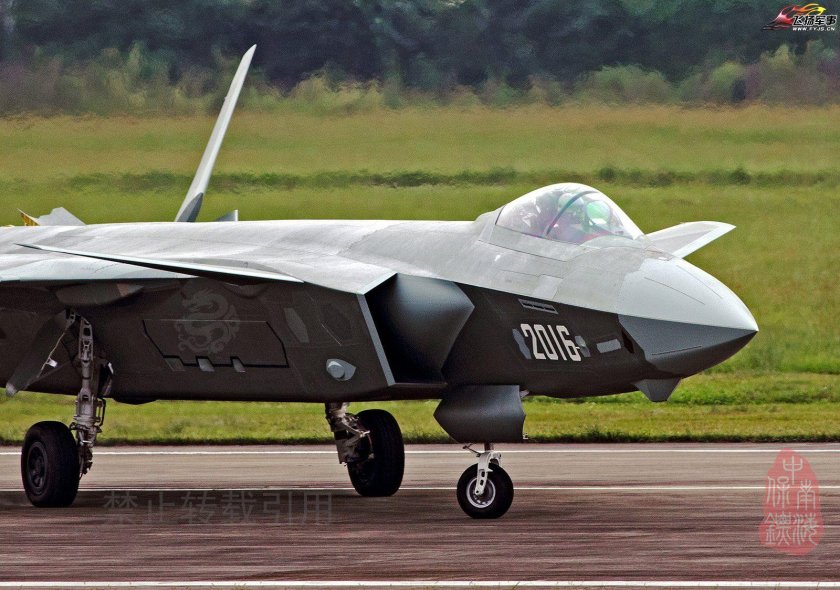 Chengdu j-20 истребитель