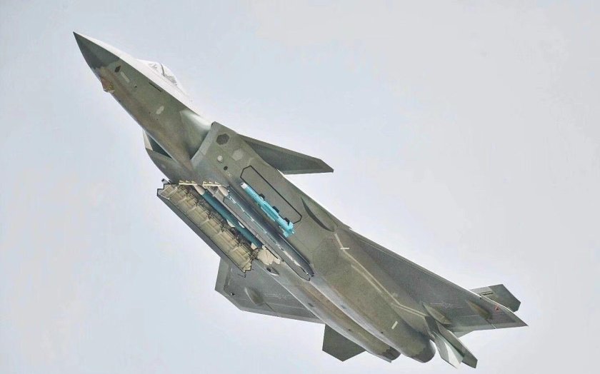 Chengdu j-20 истребитель