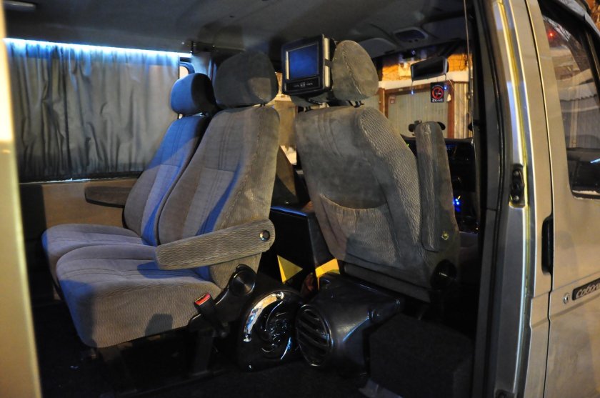 Соболь 4х4 салон