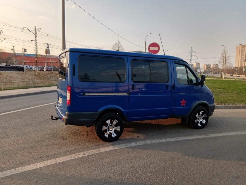 ГАЗ Соболь 2217