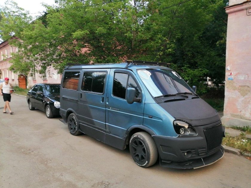 ГАЗ 2217 Баргузин