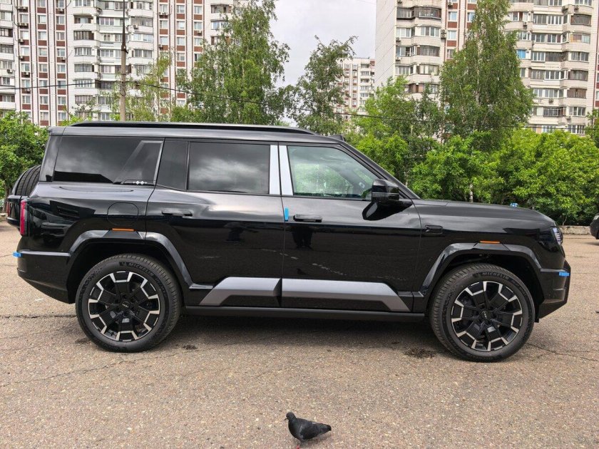 Огромные внедорожники