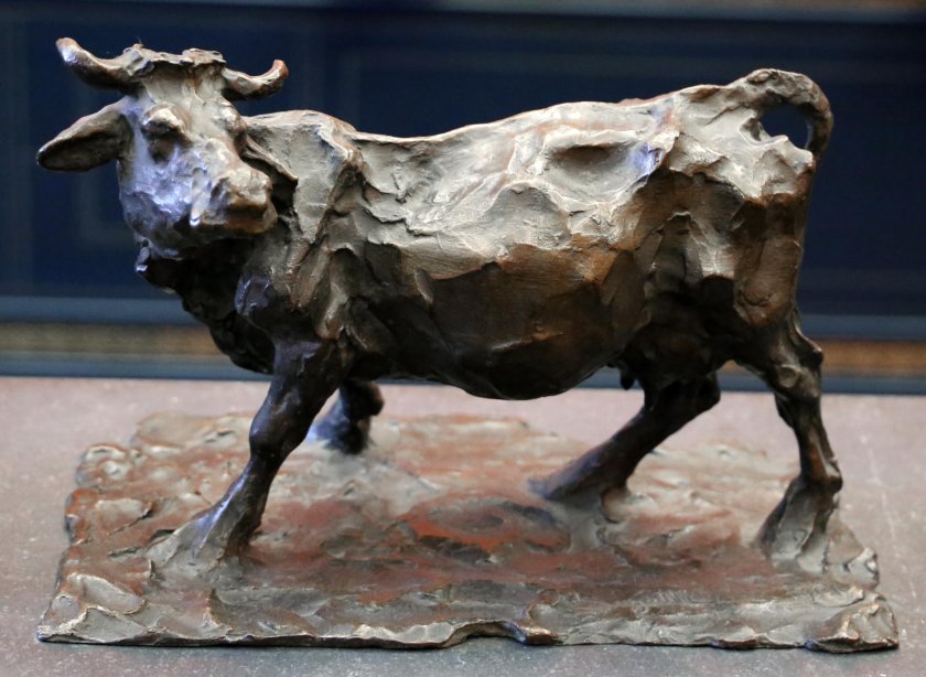 Скульптура животного