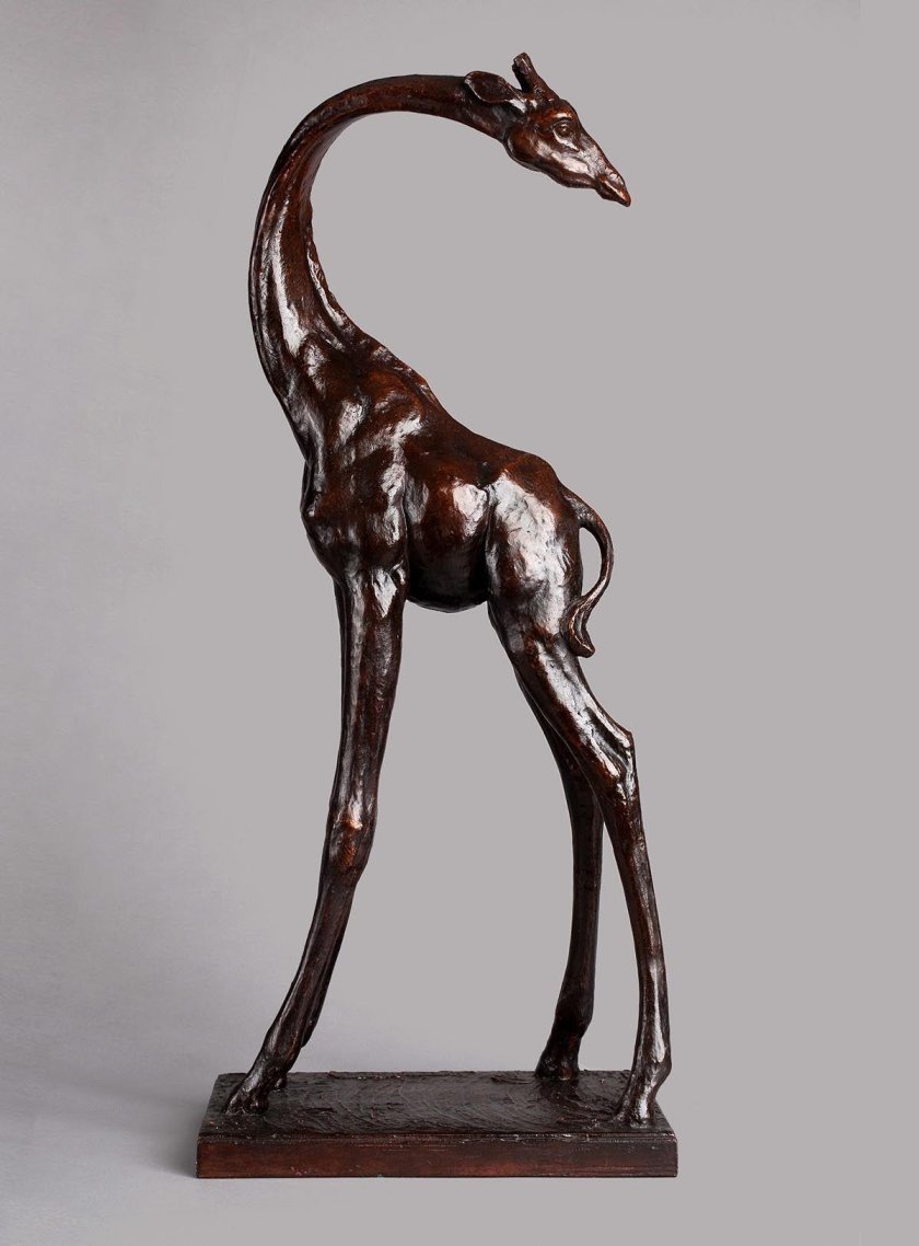 Жираф скульптура бронза
