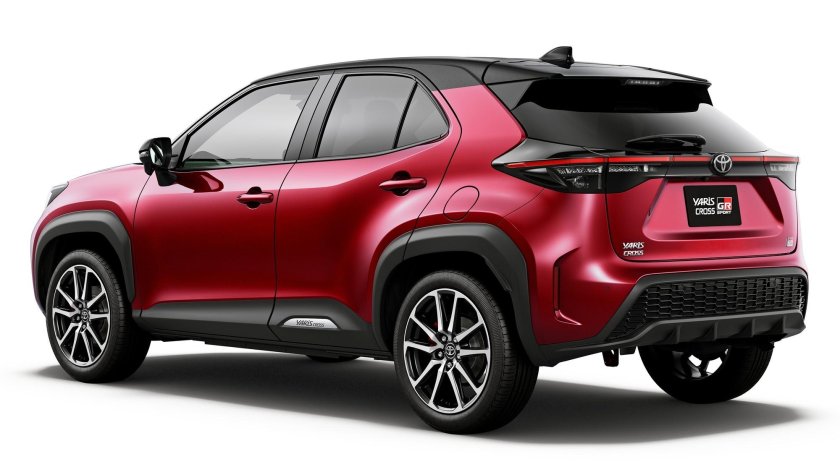 Тойота Ярис кросс 2022