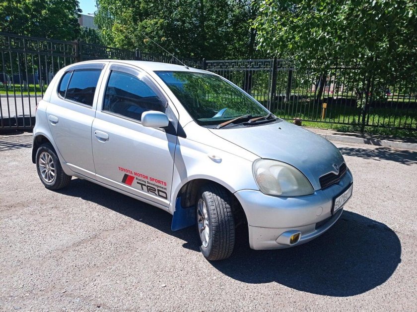 Тойота витц 1999 года