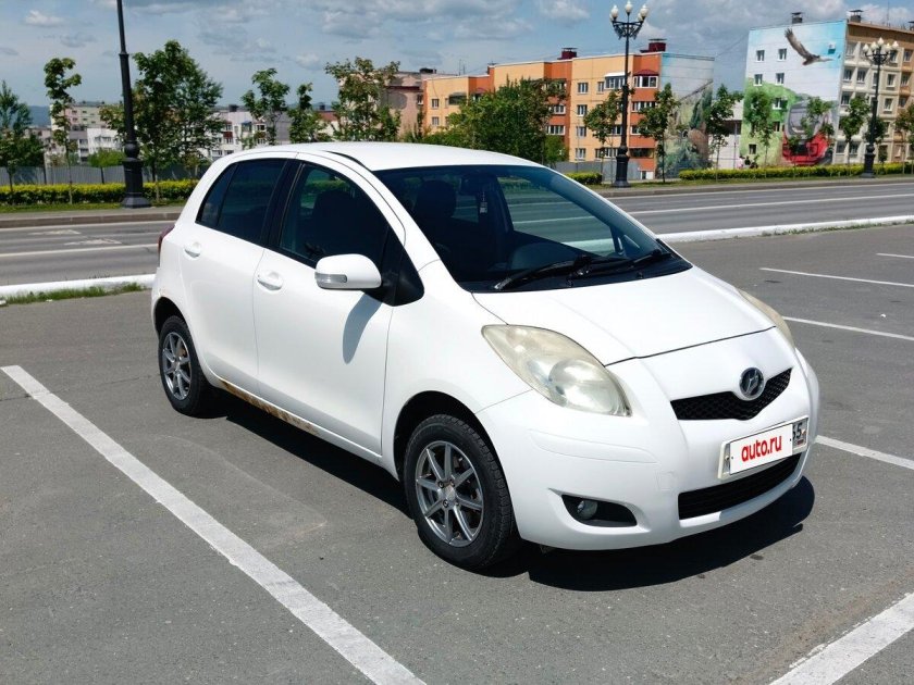 Тойота витц 2008 года