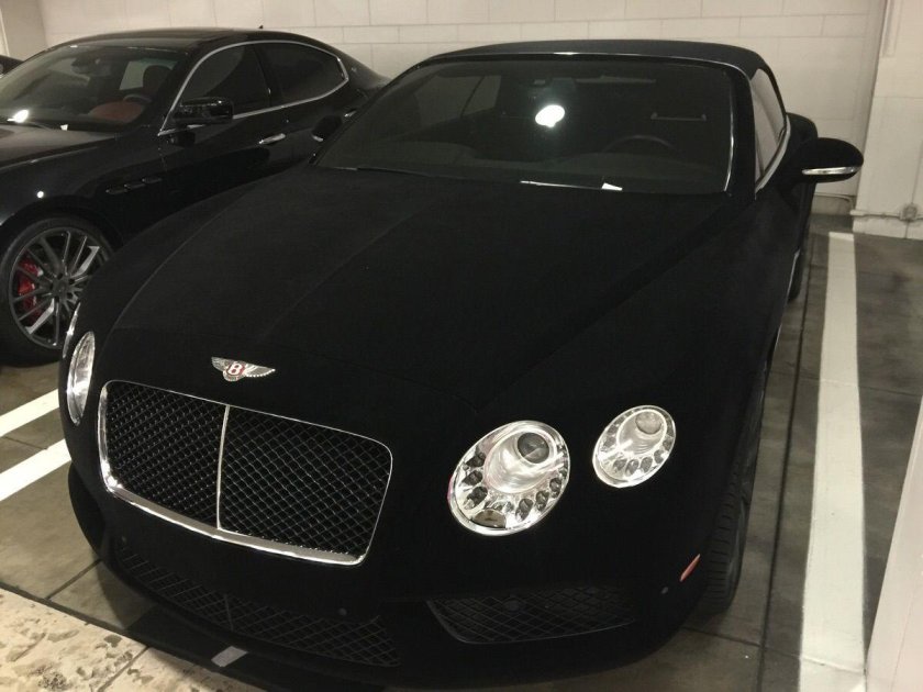 Красивый черный цвет для авто