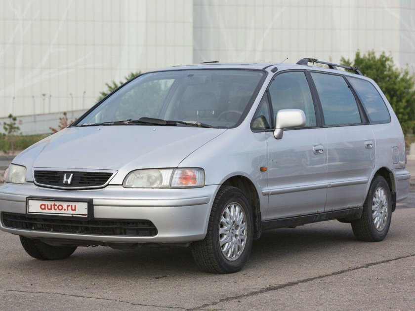 Хонда шатл