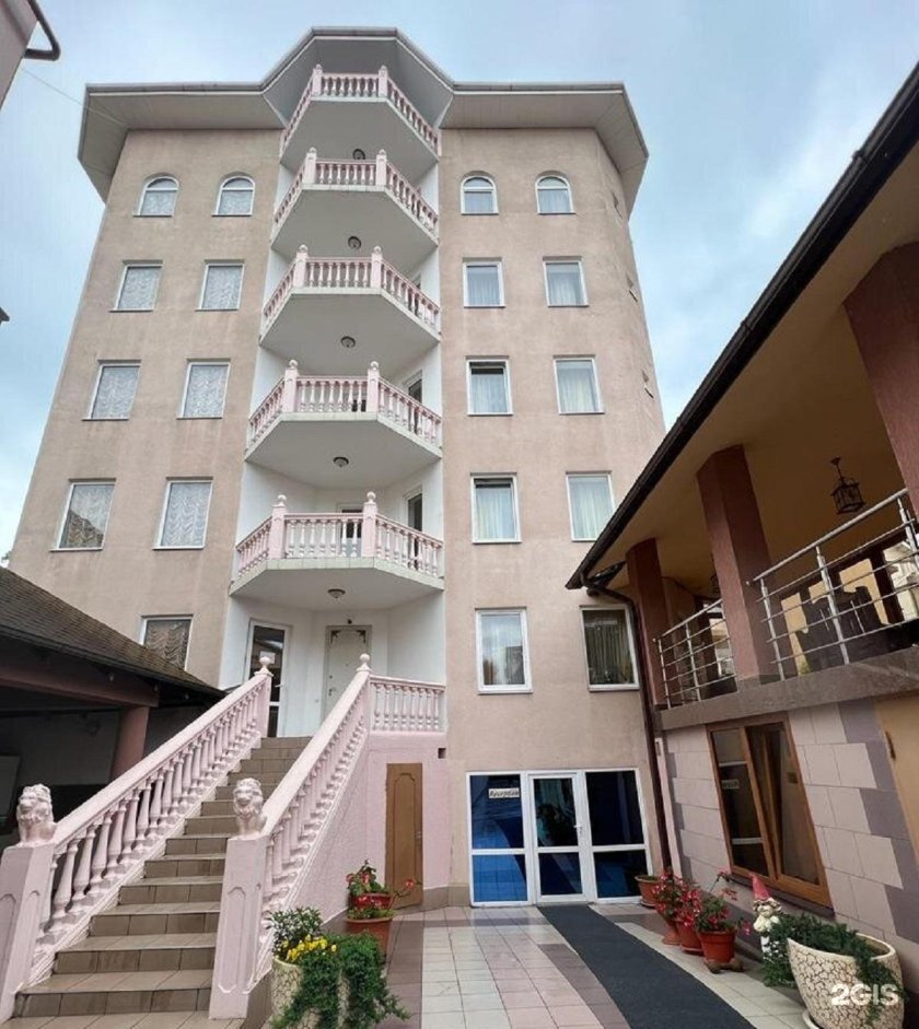 Отель михаил адлер богдана хмельницкого