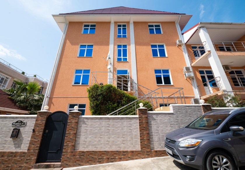 Медовая 74/2 Адлер