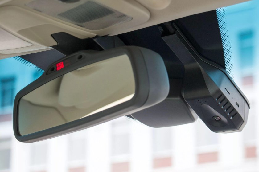 Зеркало заднего вида в салон автомобиля