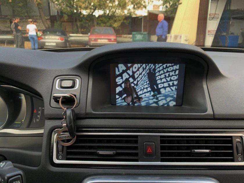 Монитор Volvo xc70