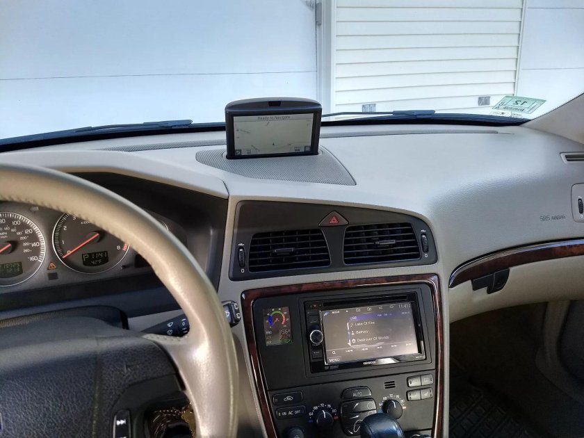 Монитор Volvo xc70