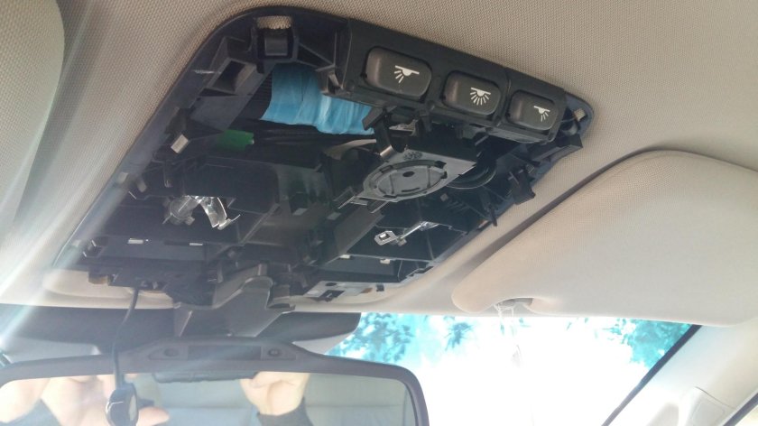 Регистратор xc60 к плафону