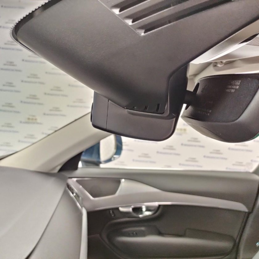 Видеорегистратор Volvo xc90