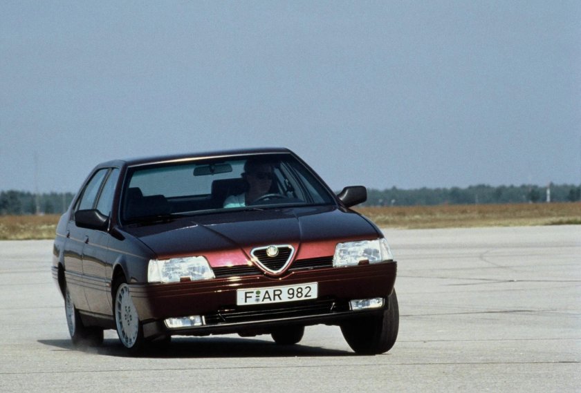 Alfa Romeo 164