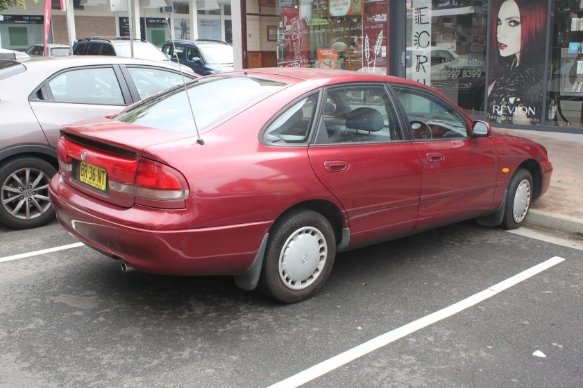 Mazda 626 ge 2.0