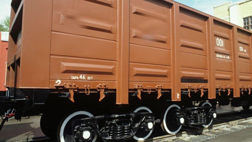 Восьмиосный вагон грузовой