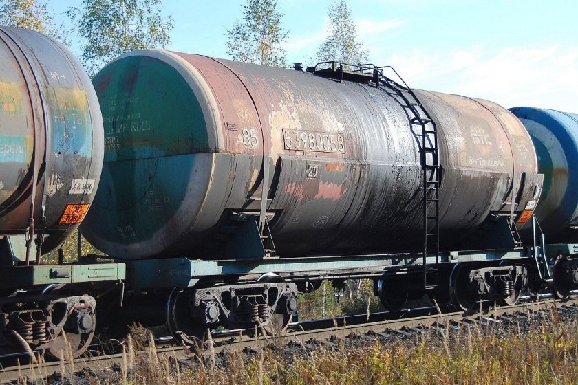 Восьмиосная цистерна