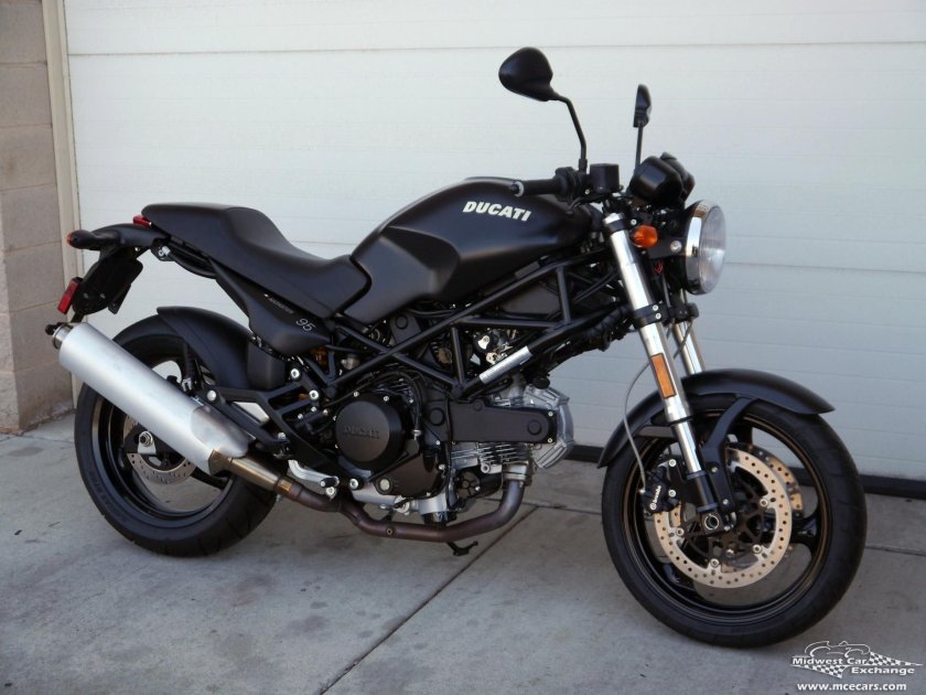 Ducati monster 2005