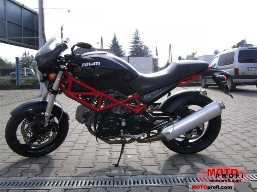 Ducati monster 695
