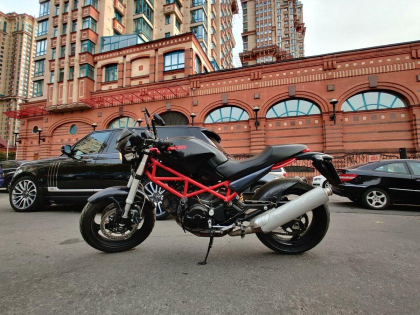 Ducati monster 600