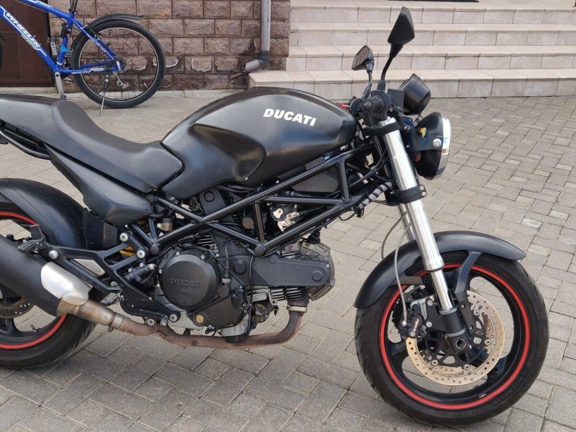 Ducati monster