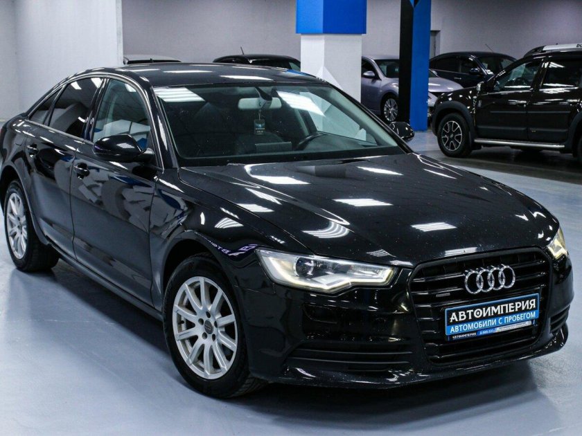 Черная ауди а 6